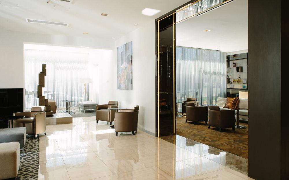 Hotel Ac Kansas Plaza 4*